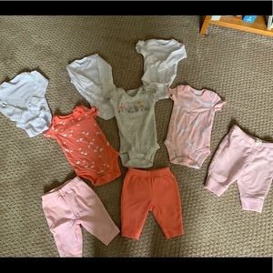Size newborn lot of clothes